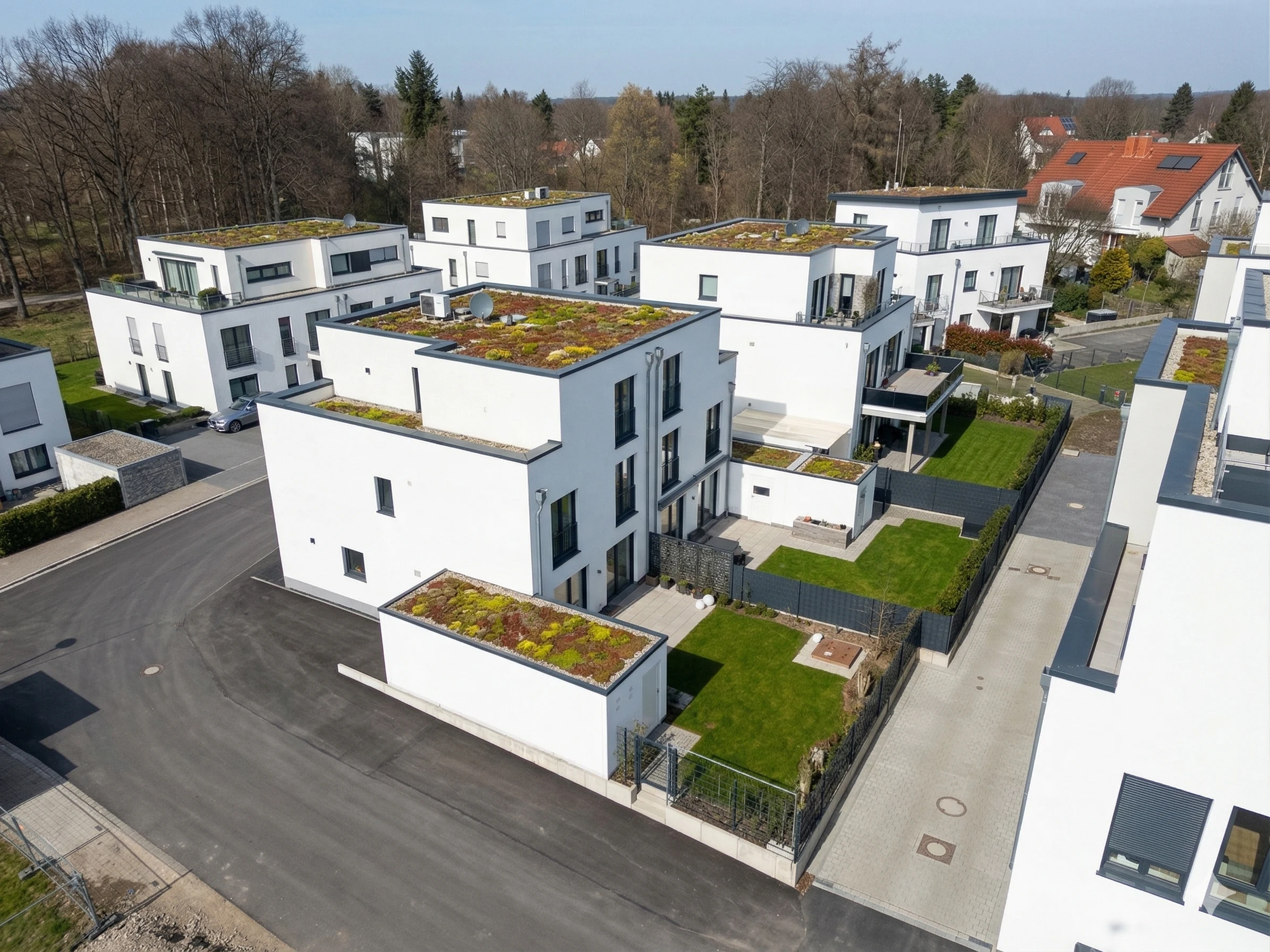 Neubaugebiet mit extensiver Dachbegrünung und Sedum – Bochum-Wiemelhausen